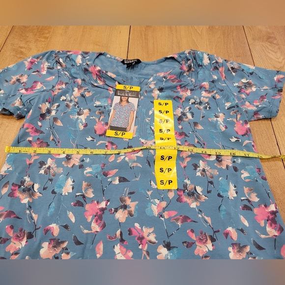 Nicole Miller - Blue Floral Top - S - Picture 2 of 4